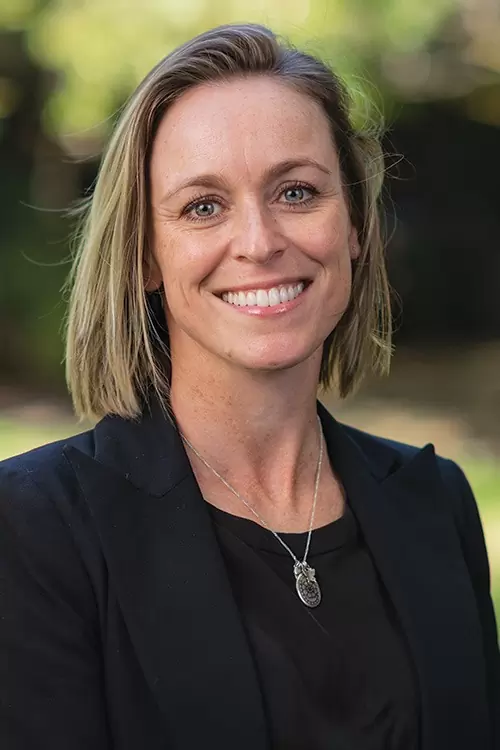 Dr. Rachael McMillan